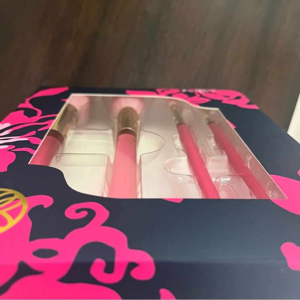 Lilly Pulitzer brand new